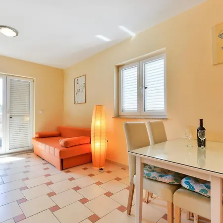 Dakovic Ii Apartament Pakoštane